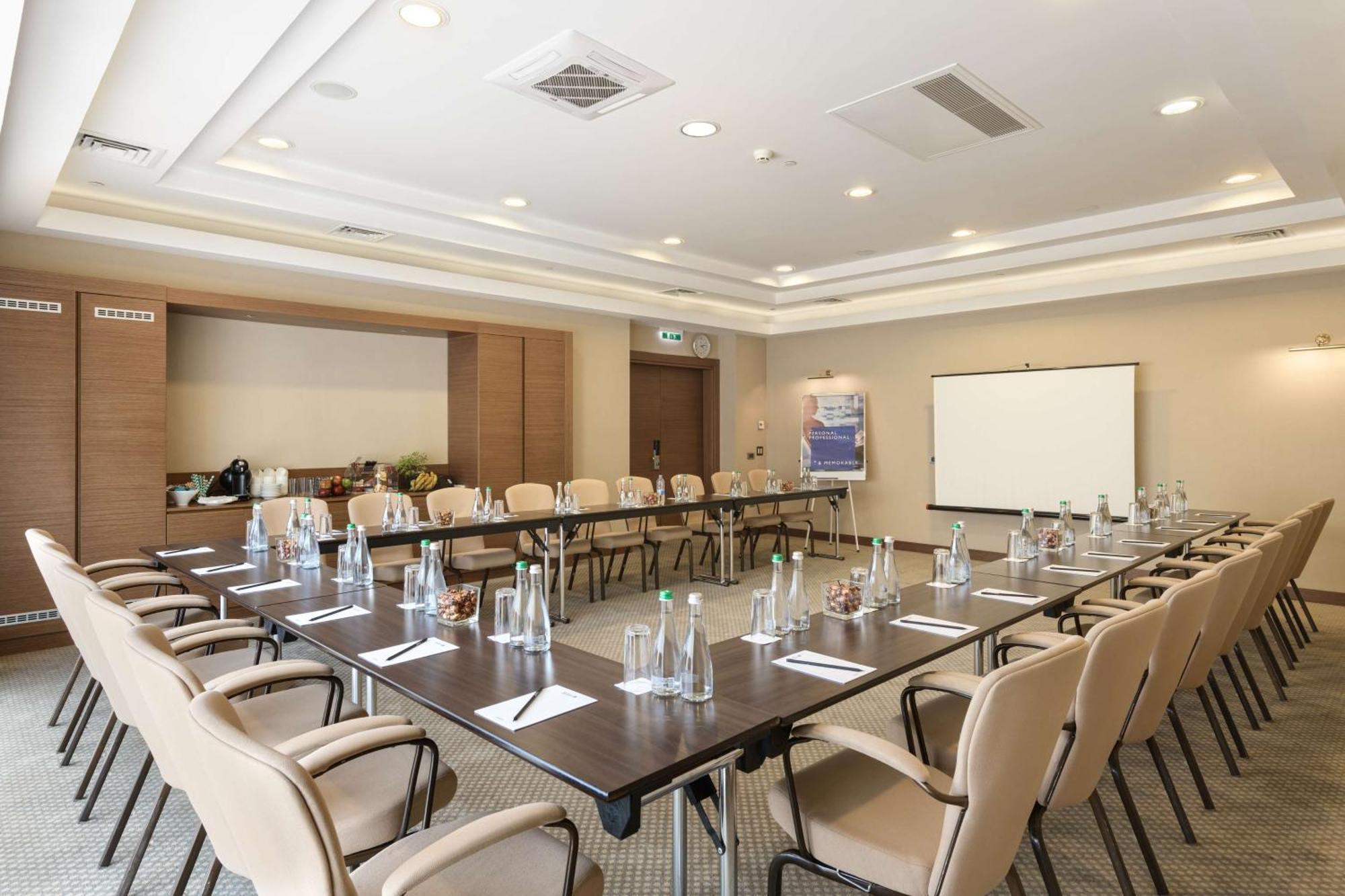 Radisson Blu Hotel, Kyiv Podil City Centre מראה חיצוני תמונה