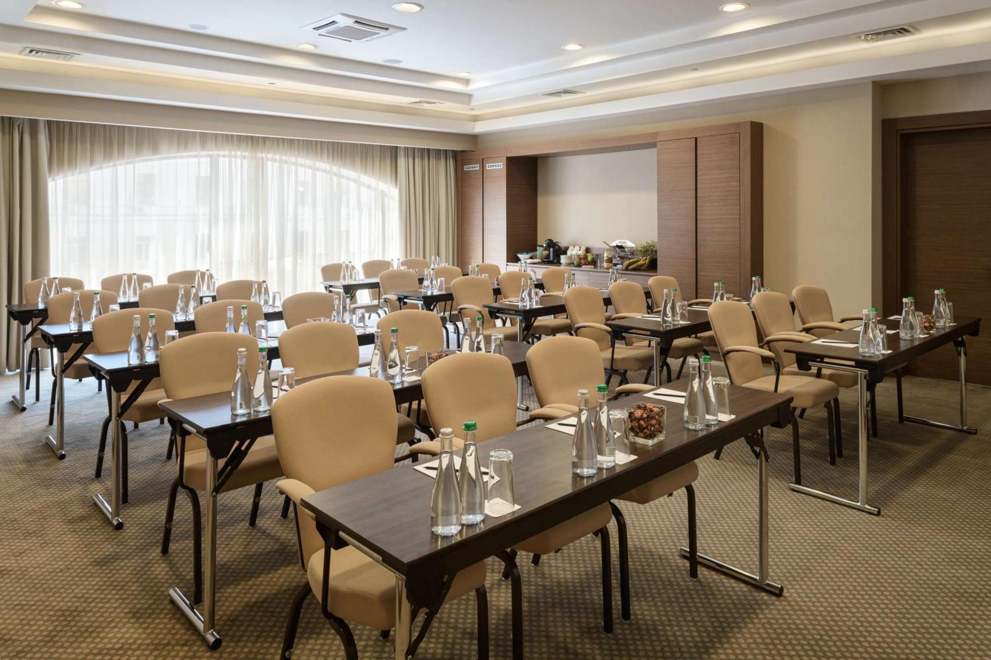 Radisson Blu Hotel, Kyiv Podil City Centre מראה חיצוני תמונה