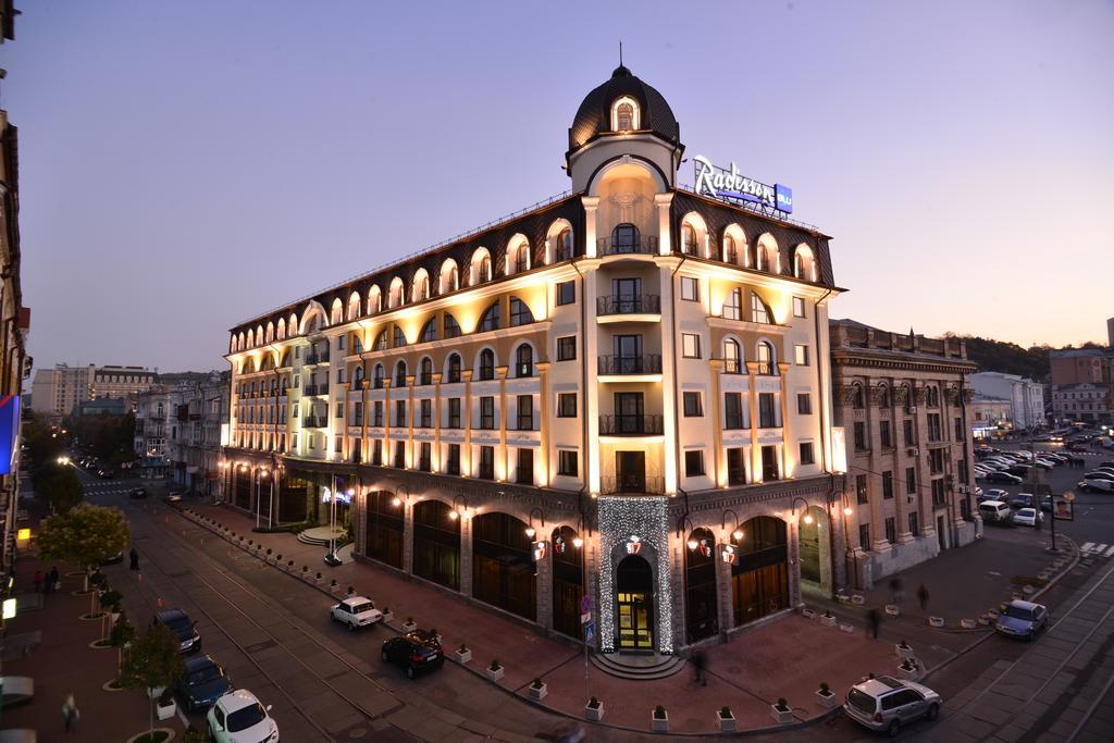 Radisson Blu Hotel, Kyiv Podil City Centre מראה חיצוני תמונה