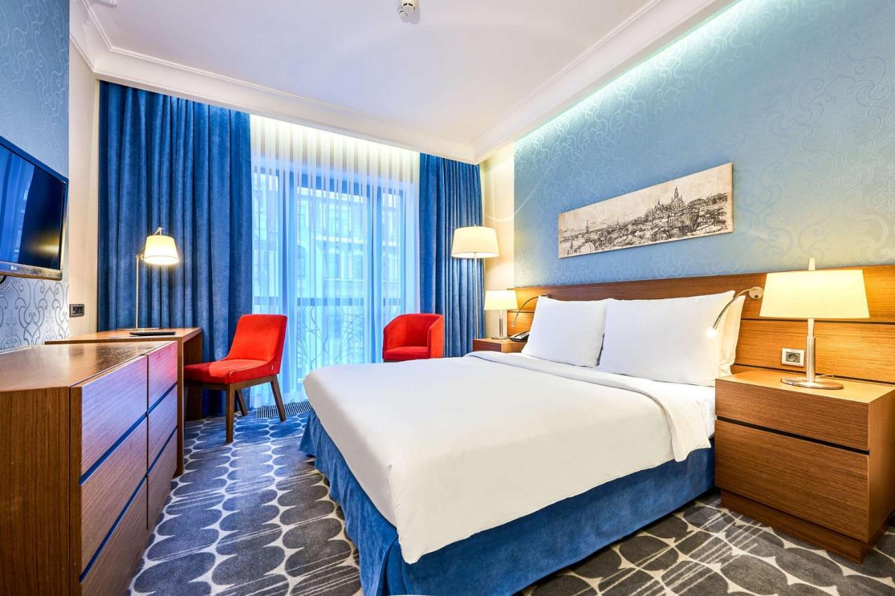 Radisson Blu Hotel, Kyiv Podil City Centre מראה חיצוני תמונה