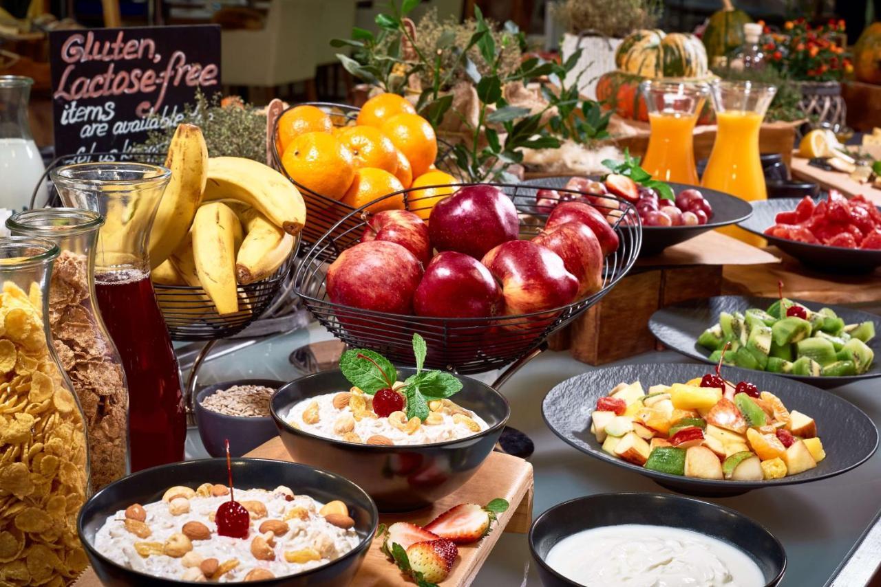 Radisson Blu Hotel, Kyiv Podil City Centre מראה חיצוני תמונה