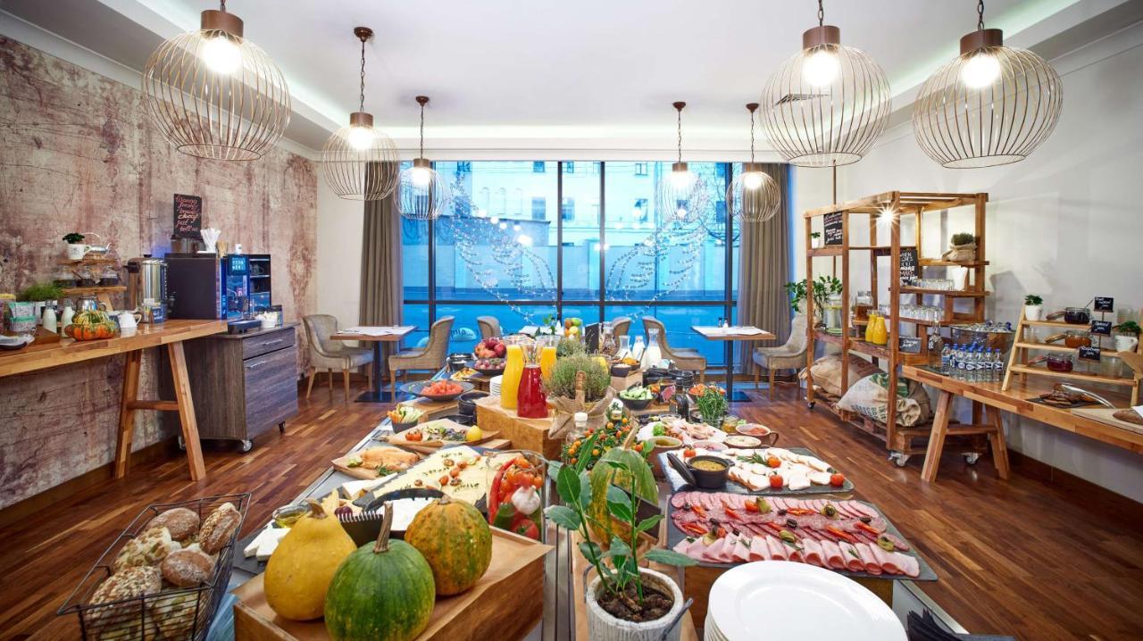 Radisson Blu Hotel, Kyiv Podil City Centre מראה חיצוני תמונה